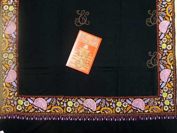 Splendor-of-Kashmir-black-floral-border-pashmina-shawl